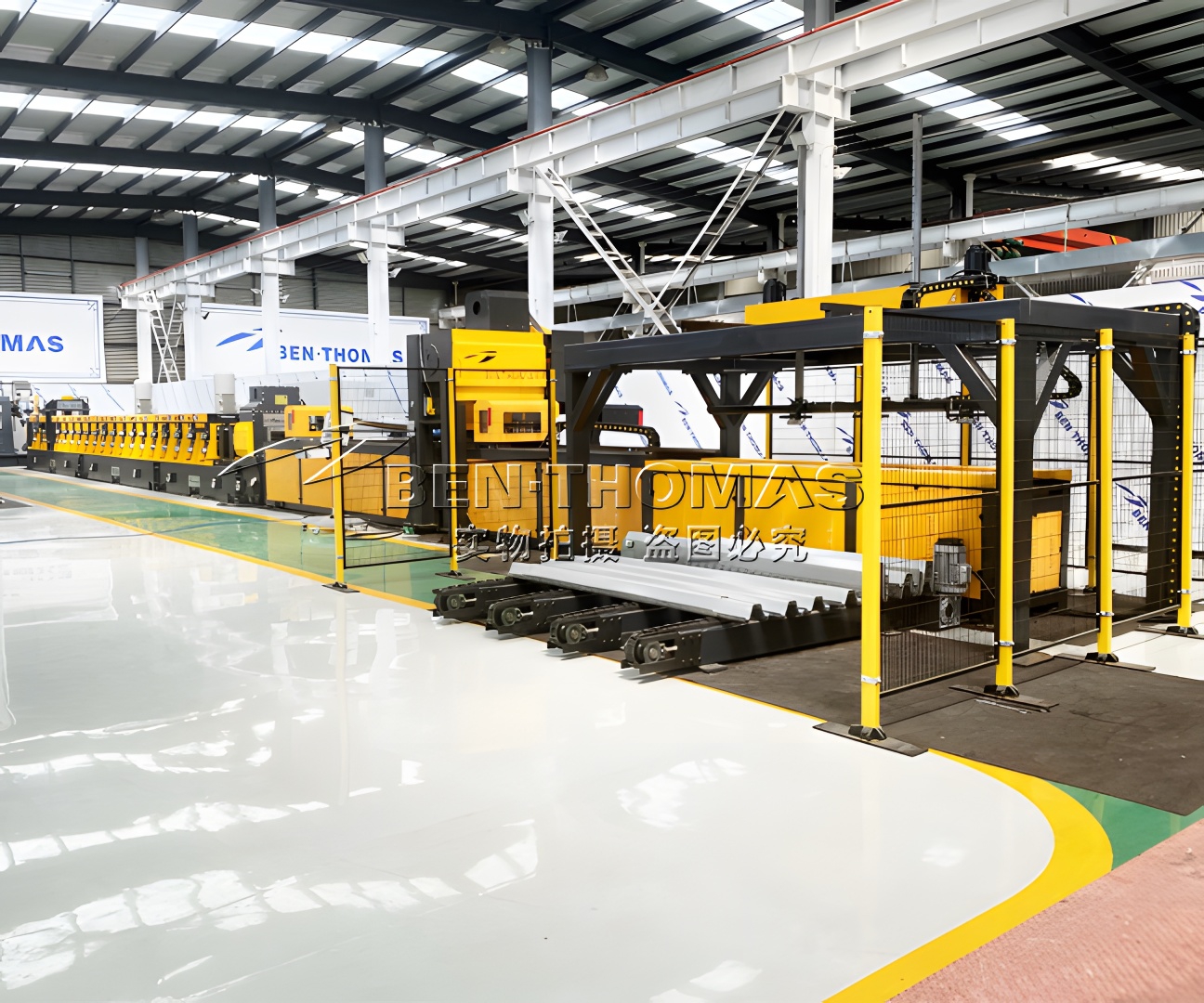 Omega shape purlin roll forming machine